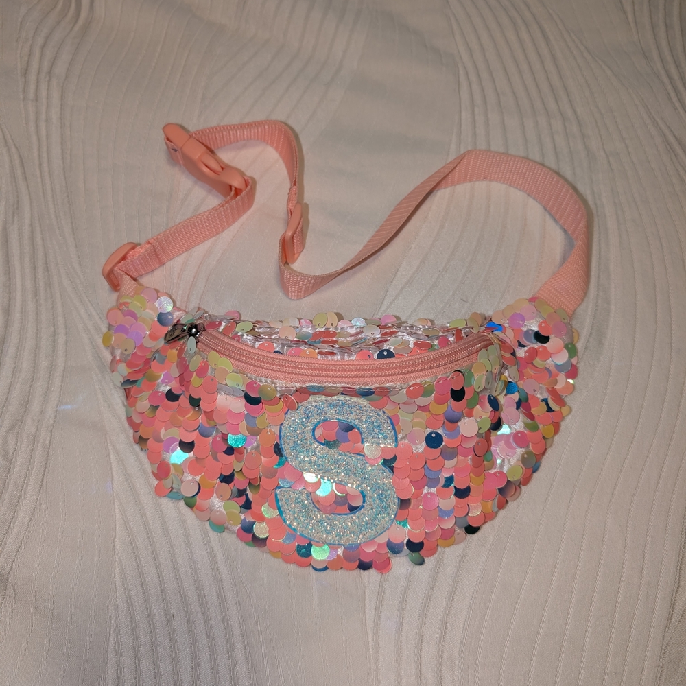 4/$16 ❇️ Sequin S Initial Belt Bag